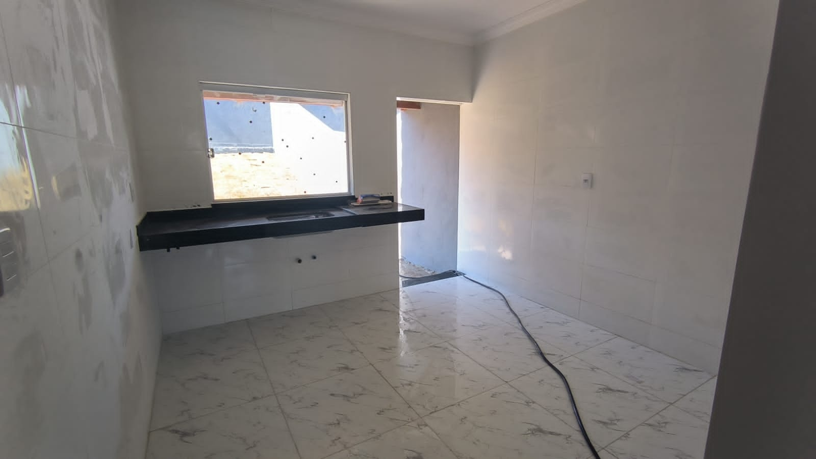 Casa à venda com 3 quartos, 180m² - Foto 3