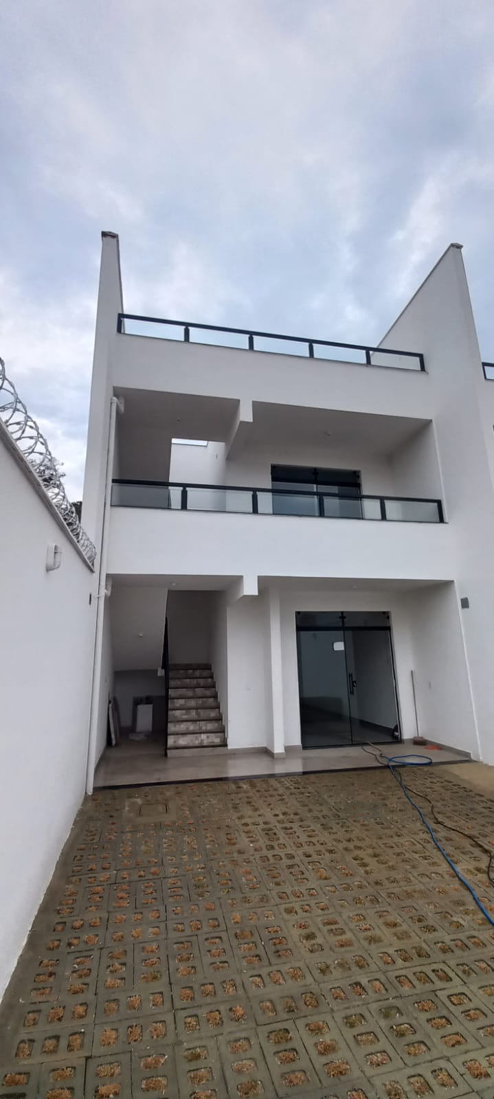 Casa de Condomínio à venda com 3 quartos, 170m² - Foto 1