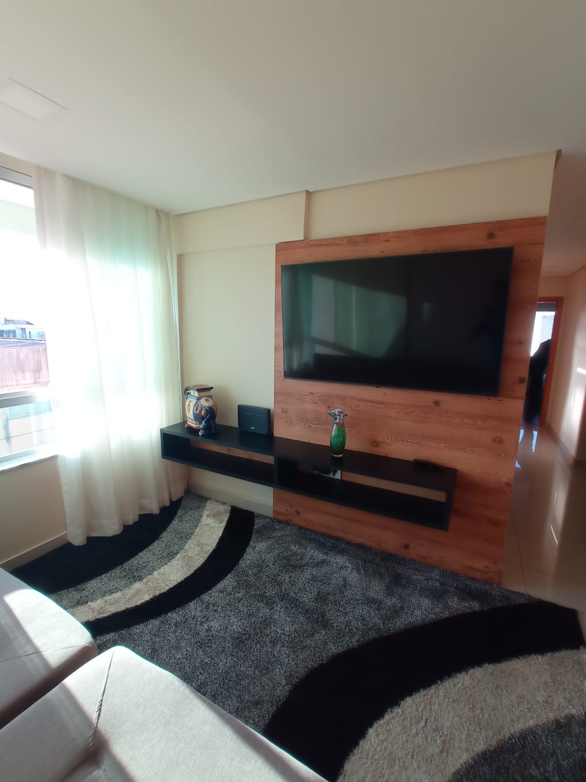 Apartamento à venda com 3 quartos, 98m² - Foto 2