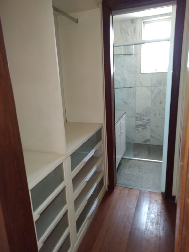 Apartamento à venda com 4 quartos, 140m² - Foto 10