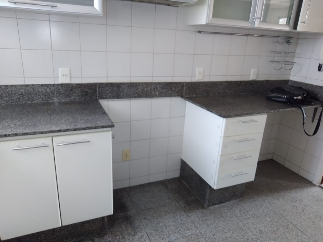 Apartamento à venda com 4 quartos, 140m² - Foto 15