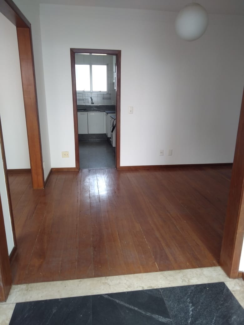 Apartamento à venda com 4 quartos, 140m² - Foto 18