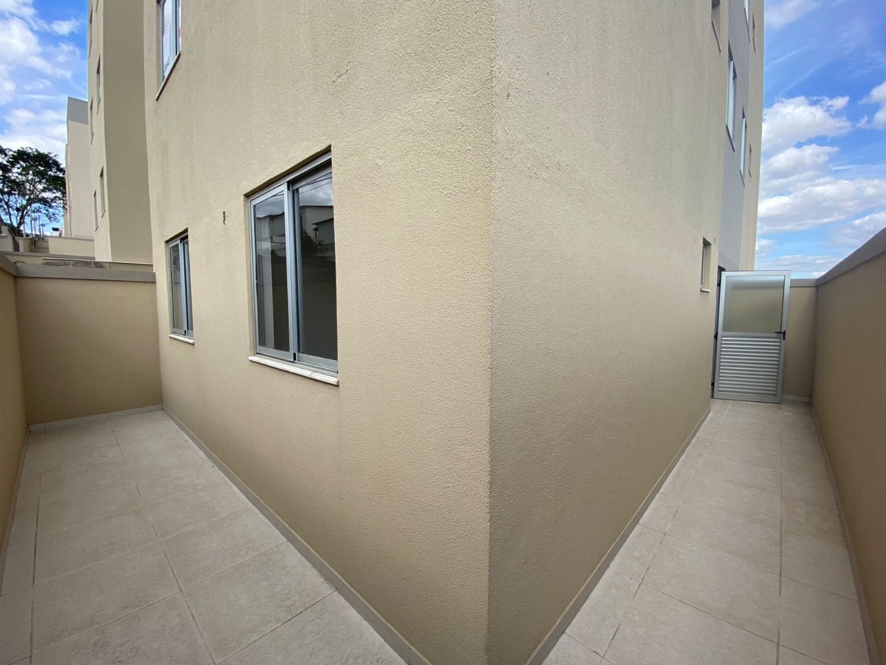 Apartamento à venda com 2 quartos, 70m² - Foto 13