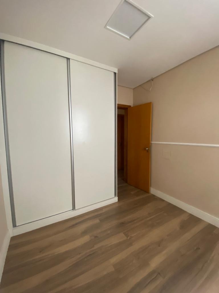 Apartamento à venda com 3 quartos, 75m² - Foto 15