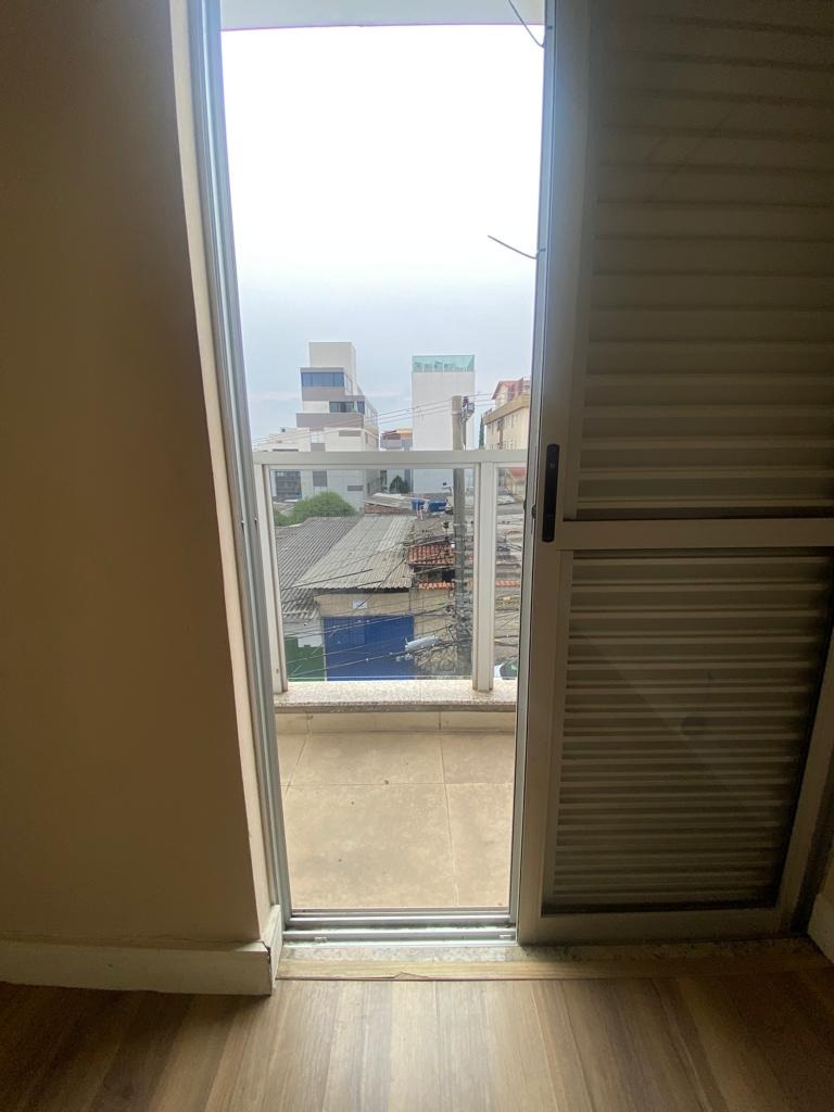 Apartamento à venda com 3 quartos, 75m² - Foto 10