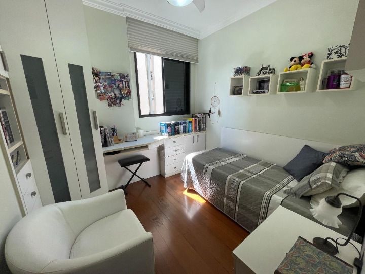 Apartamento à venda com 4 quartos, 125m² - Foto 7