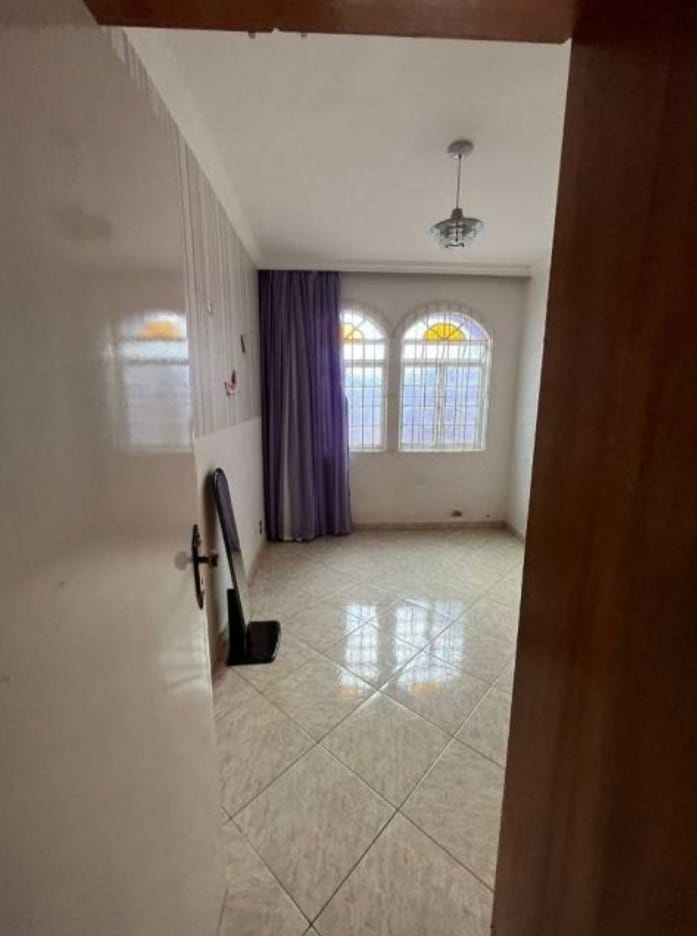 Casa à venda com 4 quartos, 680m² - Foto 7