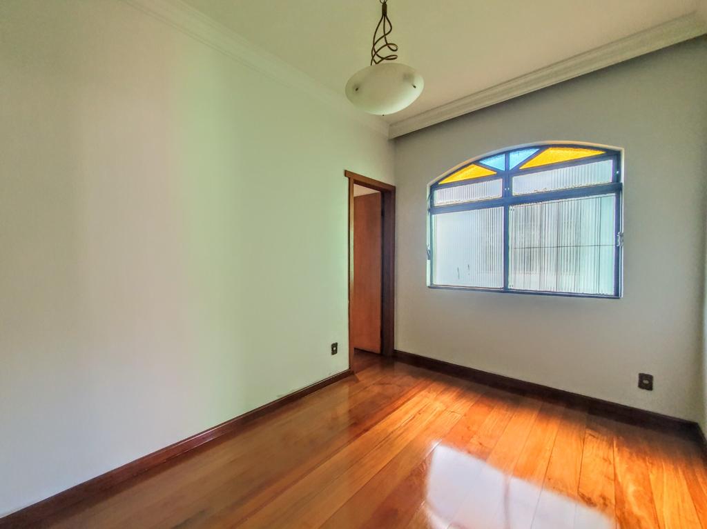 Casa de Condomínio à venda com 4 quartos, 250m² - Foto 3