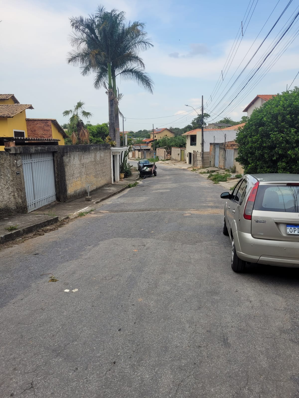 Casa à venda com 2 quartos, 500m² - Foto 1