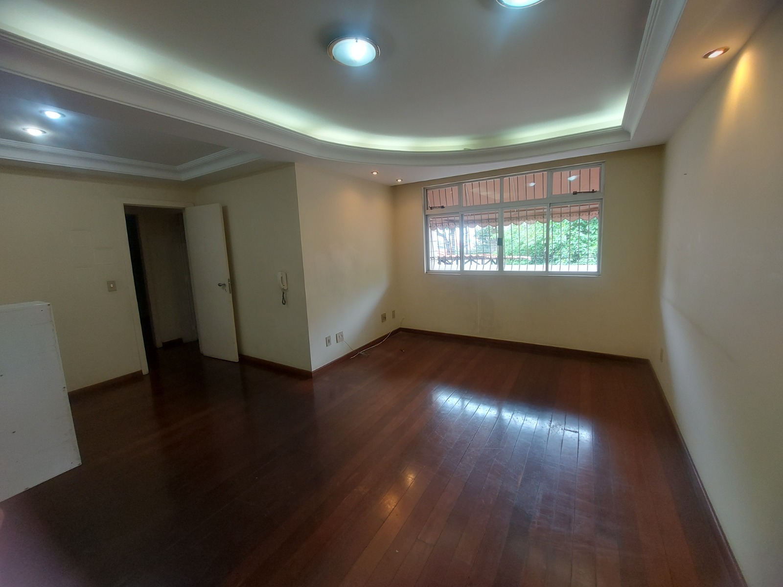 Apartamento à venda com 3 quartos, 83m² - Foto 1