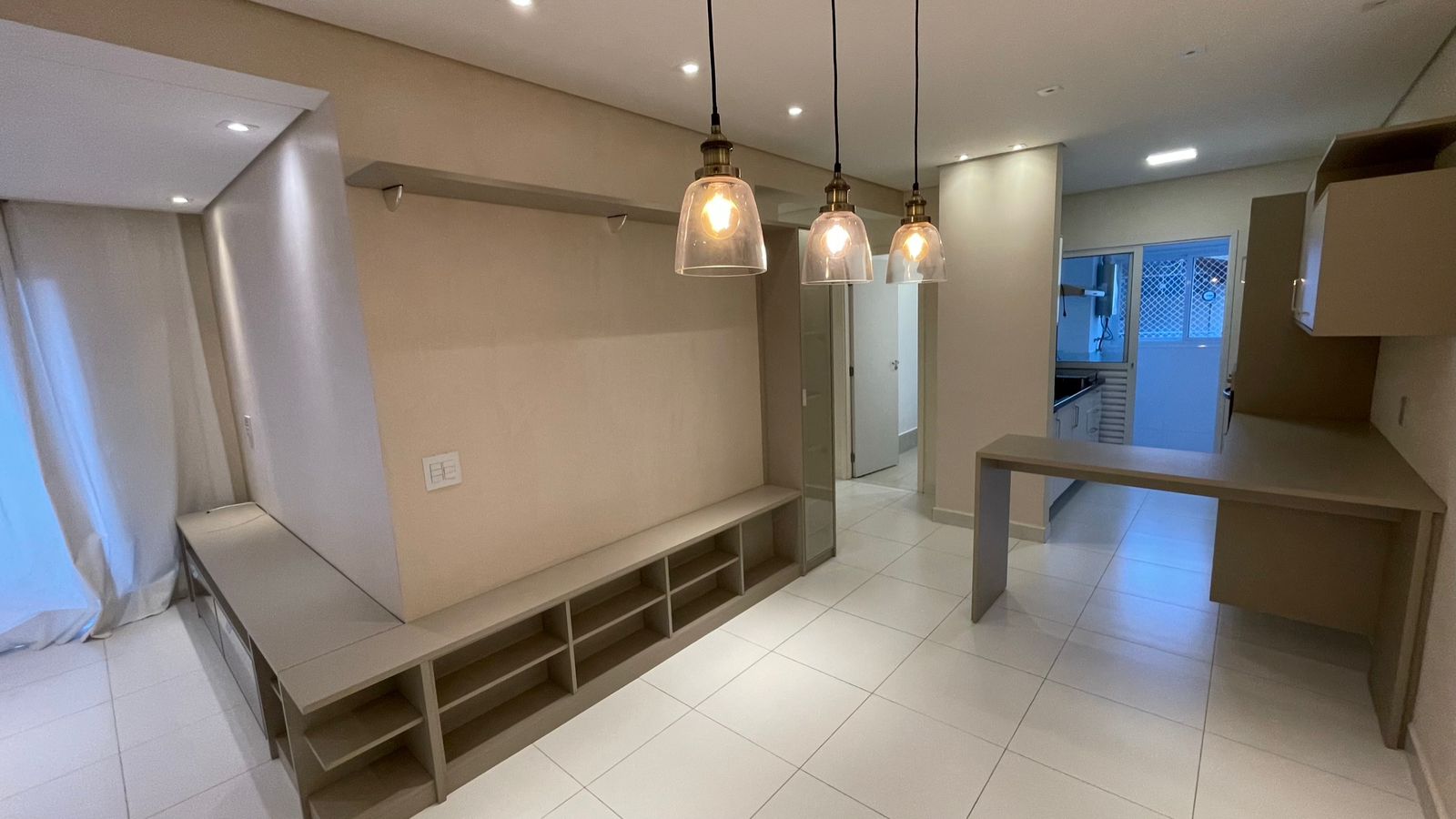 Apartamento à venda com 2 quartos, 69m² - Foto 1