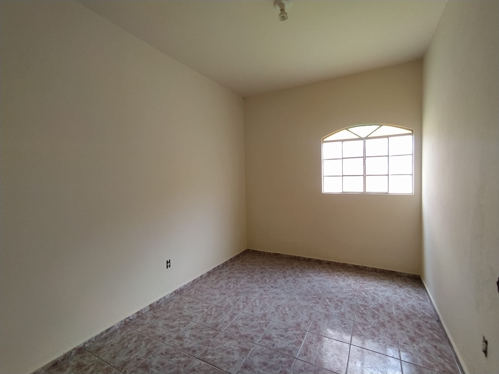 Casa à venda com 3 quartos, 100m² - Foto 8