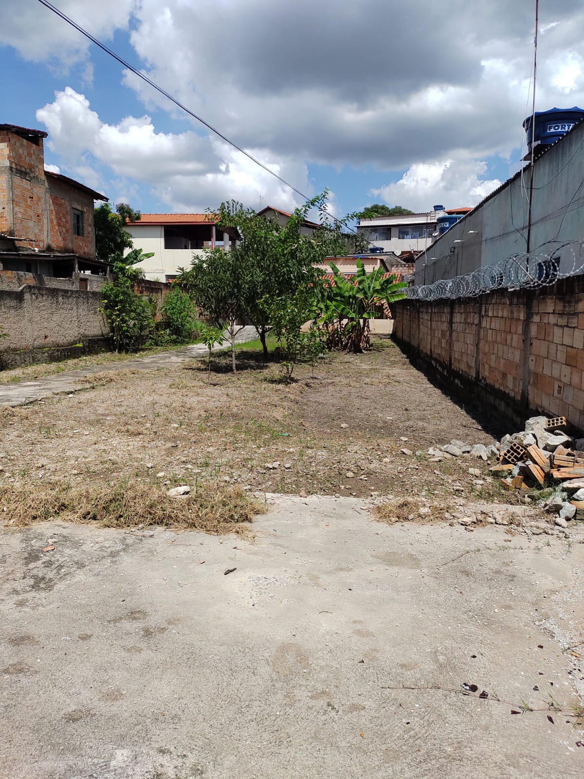 Casa à venda com 3 quartos, 100m² - Foto 18