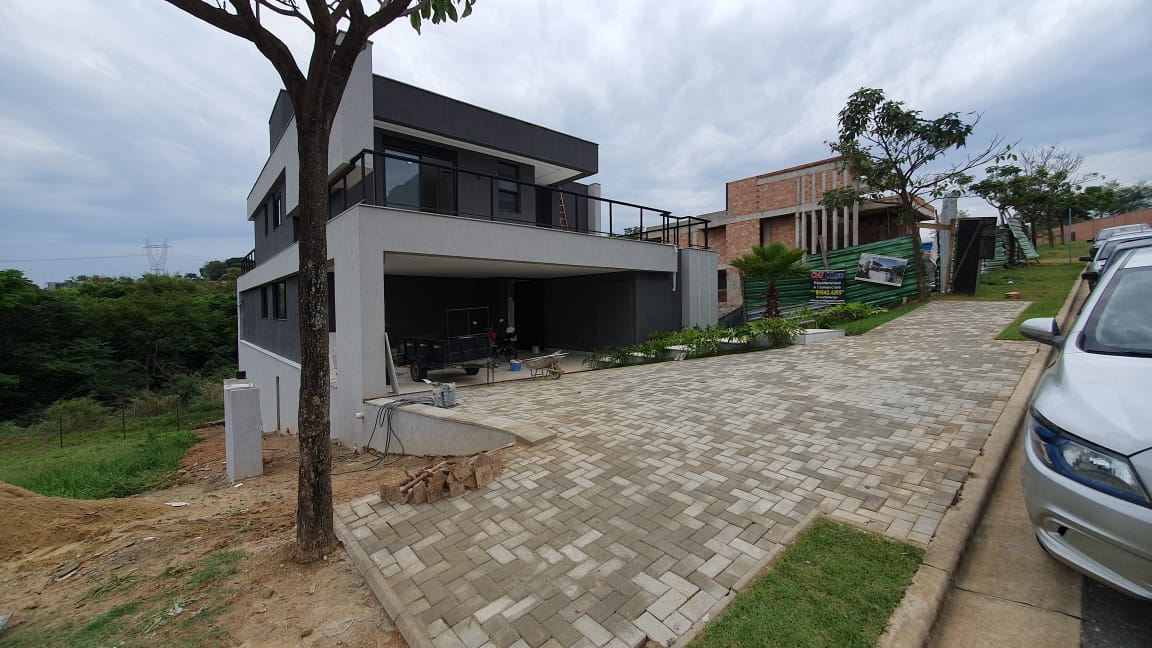 Casa de Condomínio à venda com 4 quartos, 363m² - Foto 1