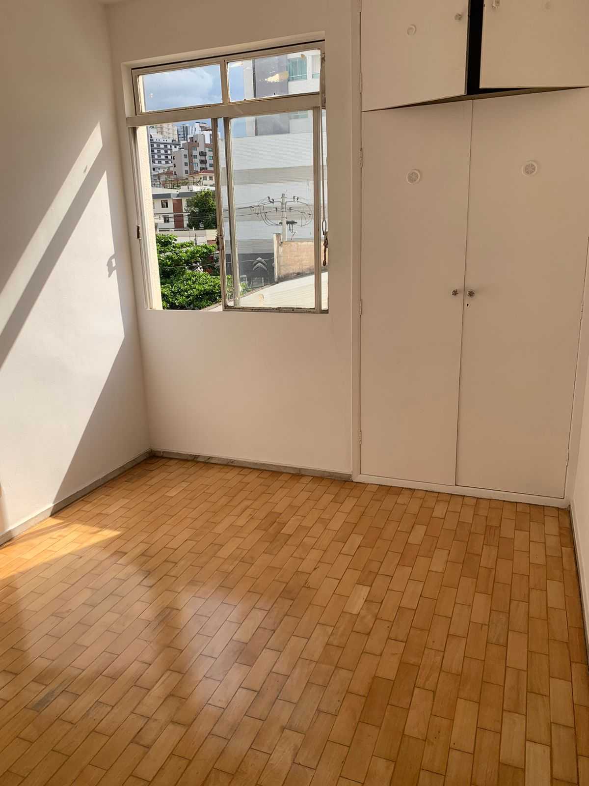 Apartamento à venda com 3 quartos, 120m² - Foto 5