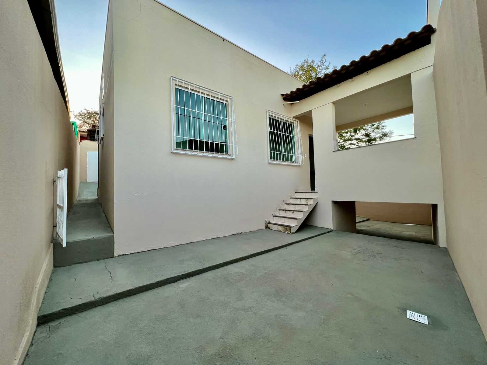 Casa à venda com 3 quartos, 77m² - Foto 3