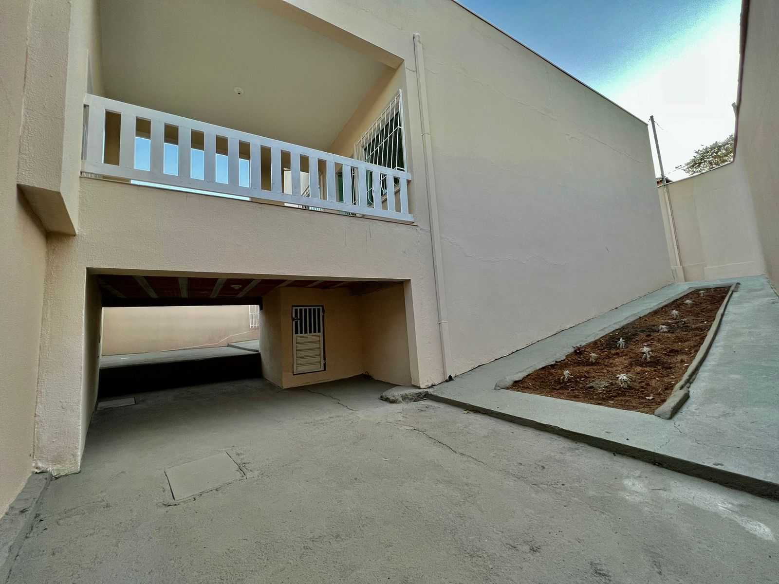 Casa à venda com 3 quartos, 77m² - Foto 5