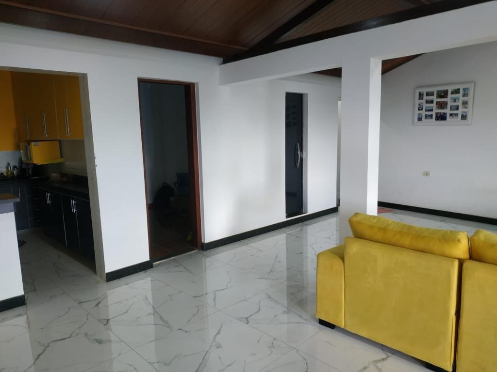 Chácara à venda com 8 quartos, 280m² - Foto 5