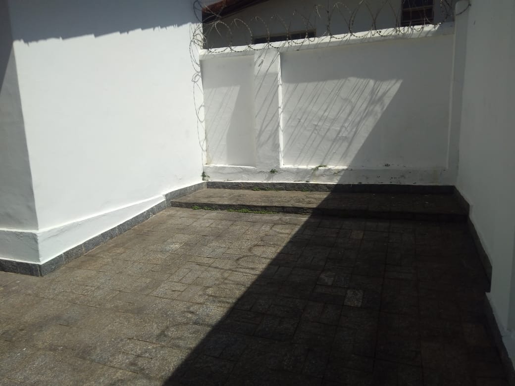 Casa à venda com 4 quartos, 300m² - Foto 14