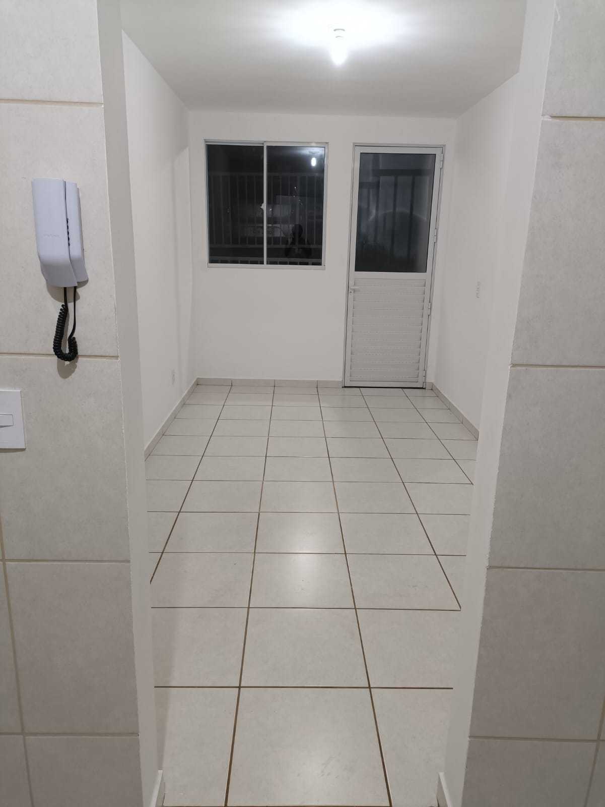 Casa à venda com 2 quartos, 80m² - Foto 2