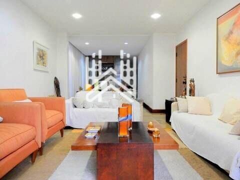 Apartamento à venda com 4 quartos, 180m² - Foto 1