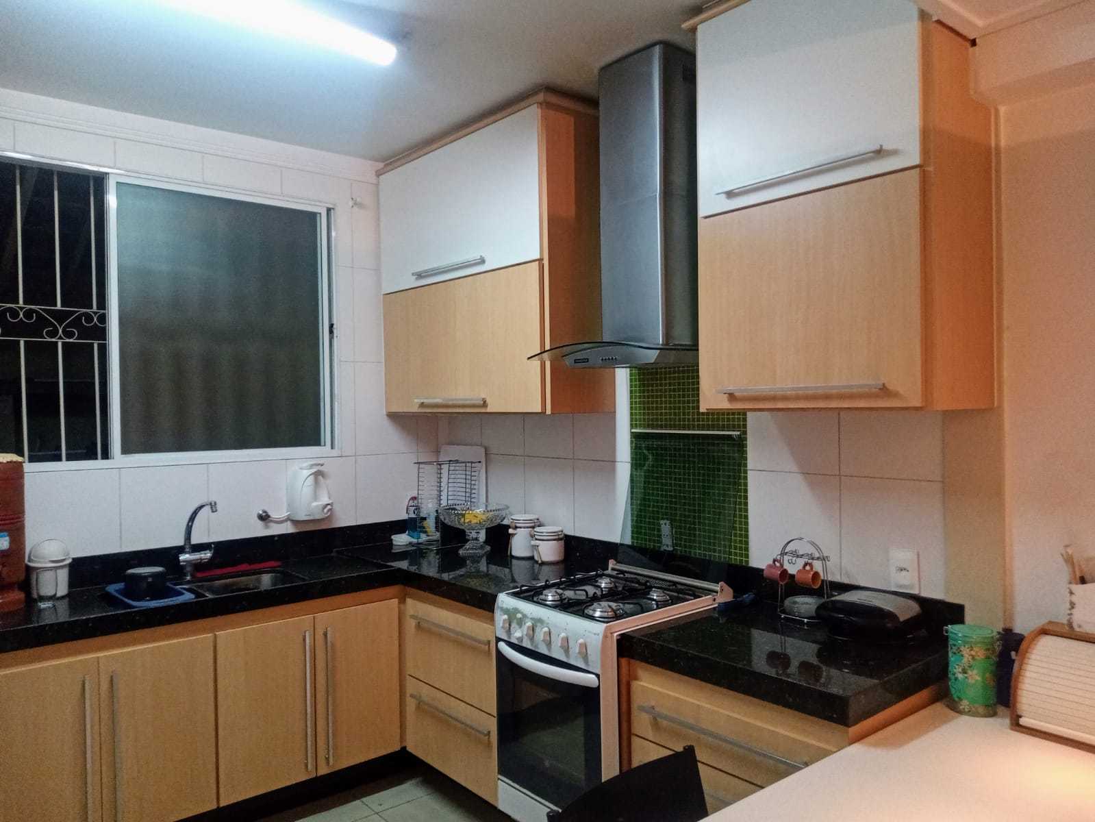 Casa de Condomínio à venda com 4 quartos, 140m² - Foto 4