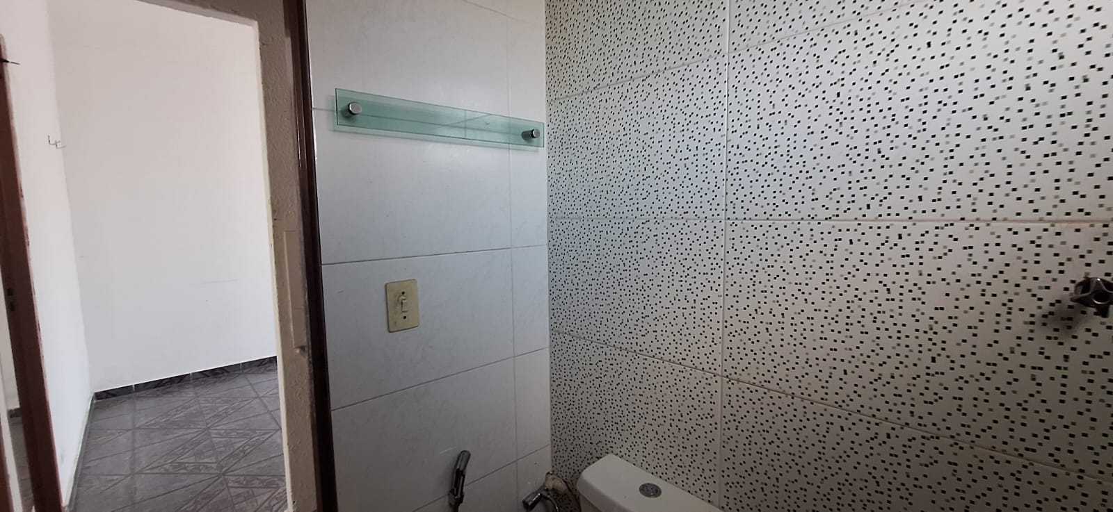 Casa à venda com 2 quartos, 200m² - Foto 17