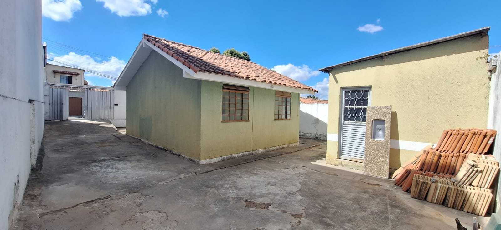 Casa à venda com 2 quartos, 200m² - Foto 24