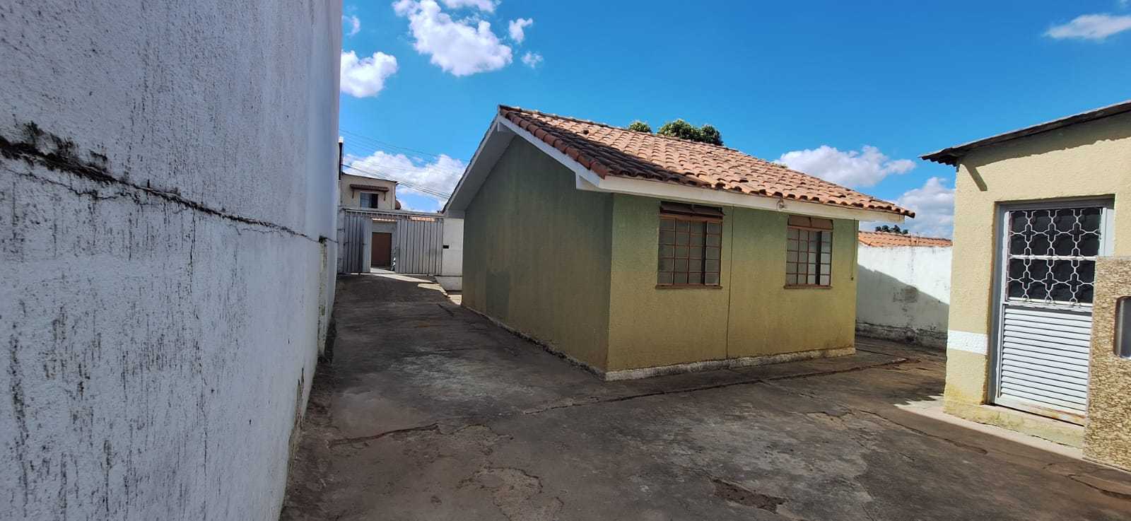 Casa à venda com 2 quartos, 200m² - Foto 23