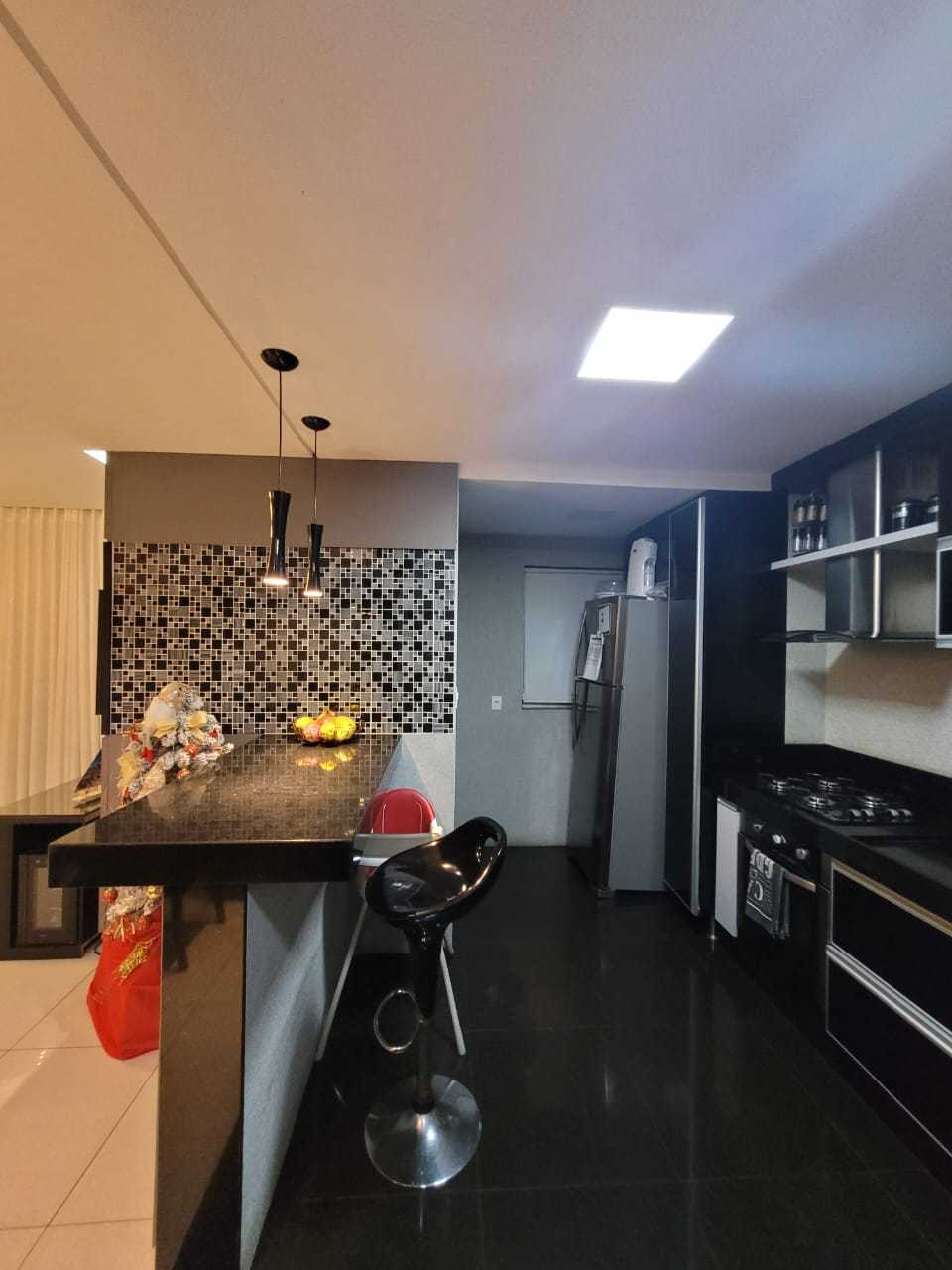 Apartamento à venda com 3 quartos, 95m² - Foto 4