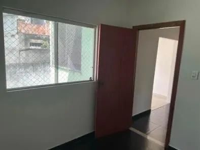 Casa à venda com 2 quartos, 300m² - Foto 5