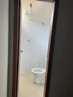 Casa à venda com 2 quartos, 300m² - Foto 3