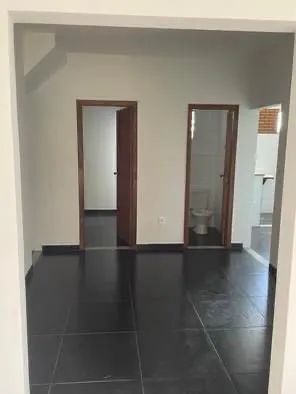 Casa à venda com 2 quartos, 300m² - Foto 1