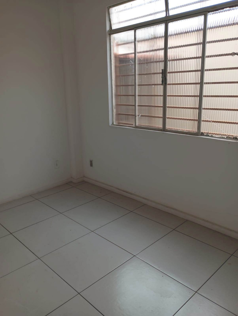 Casa à venda com 6 quartos, 242m² - Foto 22