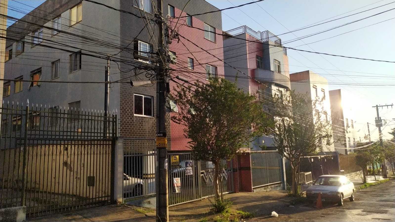 Apartamento à venda com 3 quartos, 75m² - Foto 1