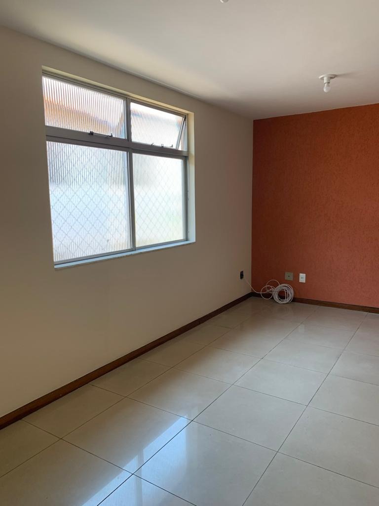 Apartamento à venda com 3 quartos, 85m² - Foto 3