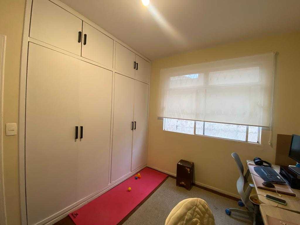 Apartamento à venda com 2 quartos, 75m² - Foto 11