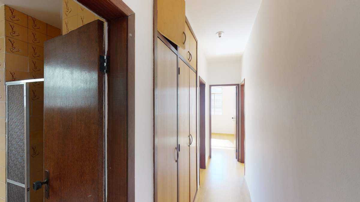 Apartamento à venda com 4 quartos, 140m² - Foto 4