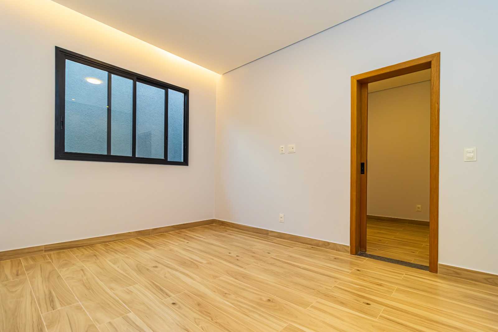 Casa à venda com 4 quartos, 180m² - Foto 19