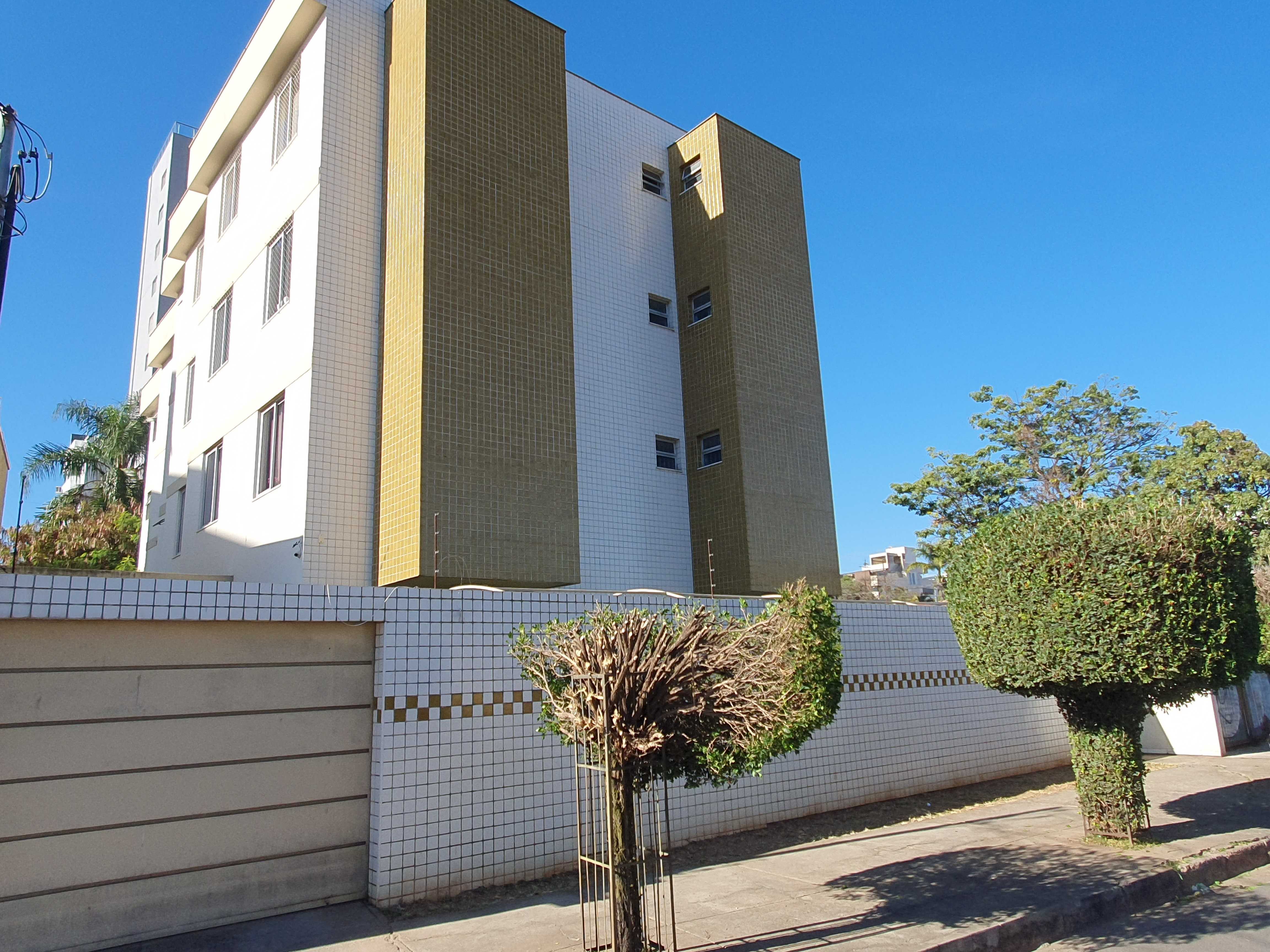 Apartamento à venda com 2 quartos, 68m² - Foto 1