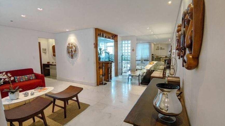 Apartamento à venda com 3 quartos, 110m² - Foto 1