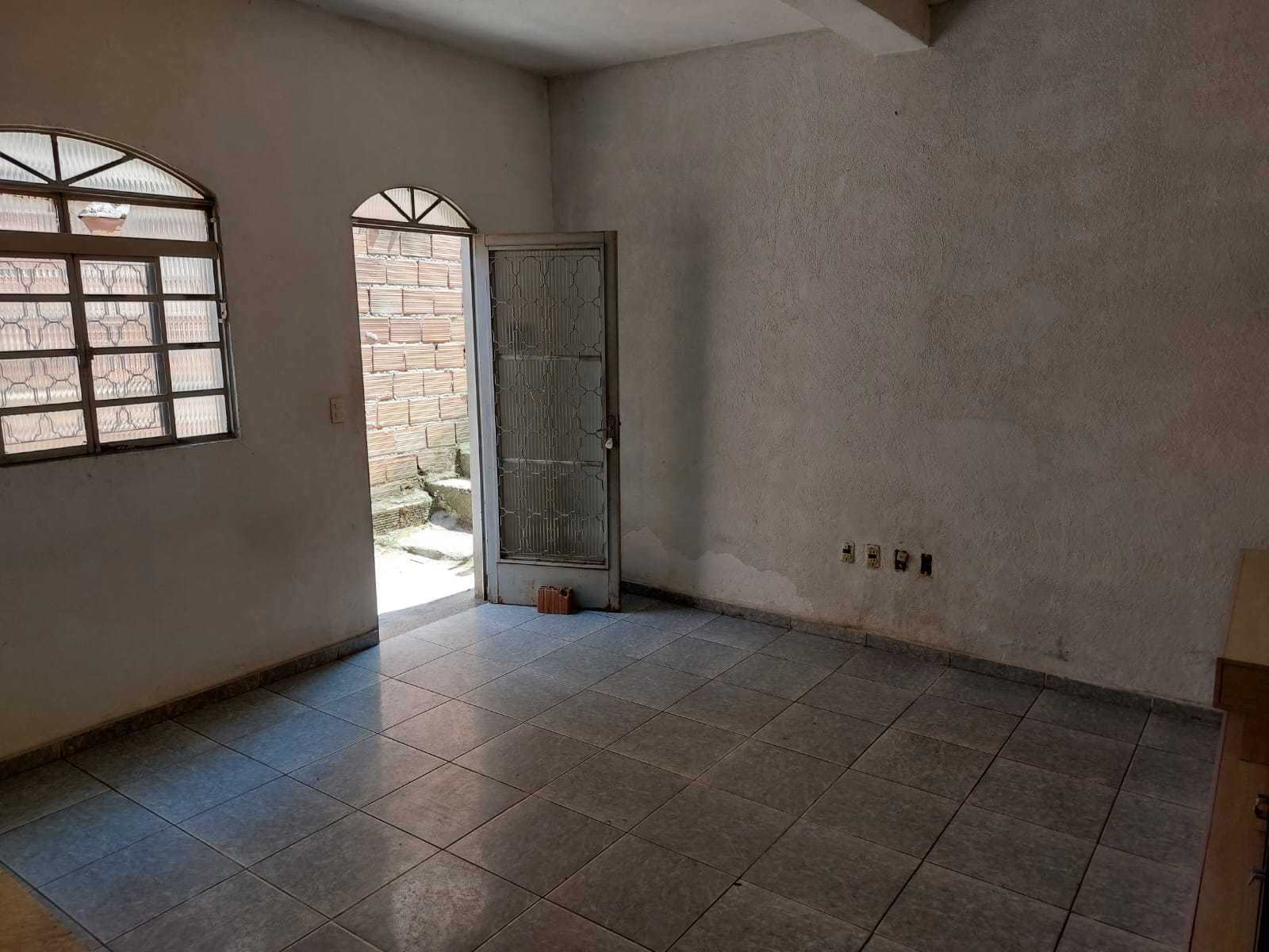 Casa à venda com 3 quartos, 180m² - Foto 3