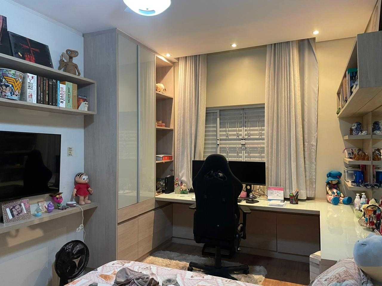 Casa à venda com 4 quartos, 279m² - Foto 12