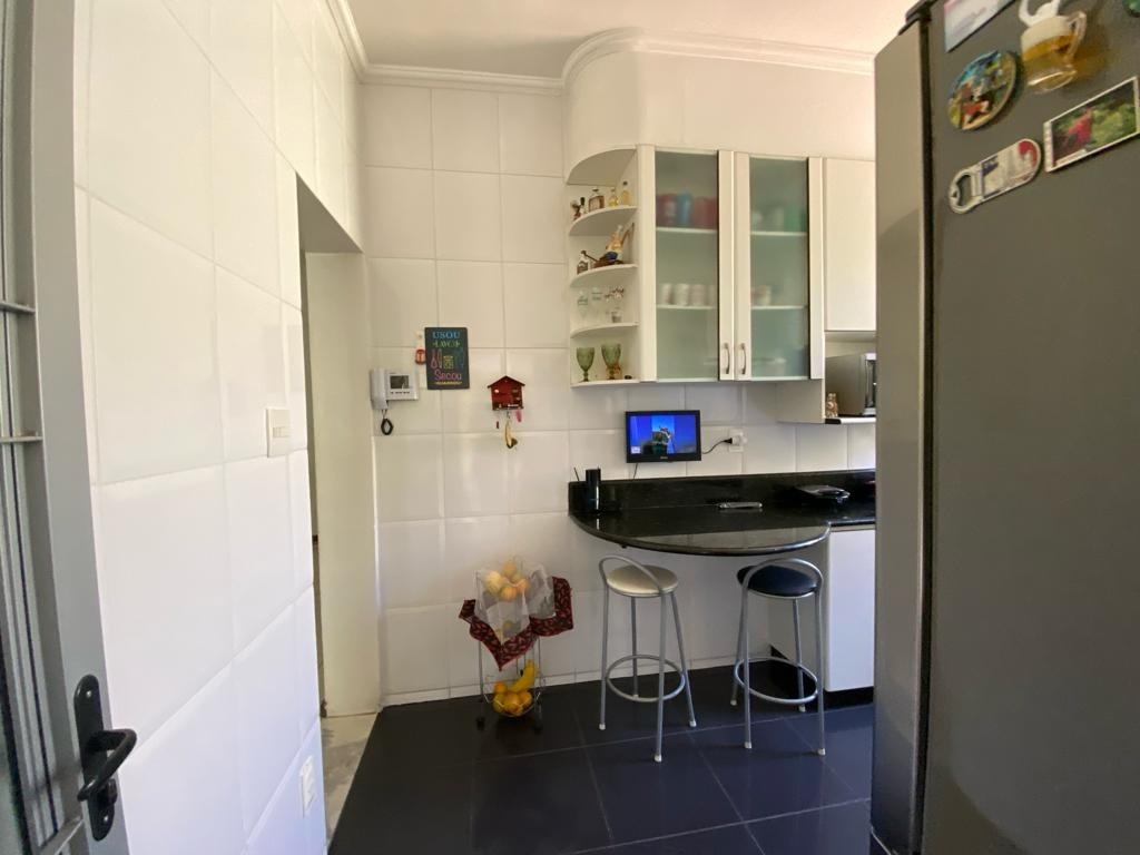 Casa à venda com 4 quartos, 227m² - Foto 6