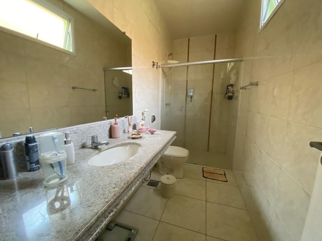 Casa à venda com 4 quartos, 227m² - Foto 10