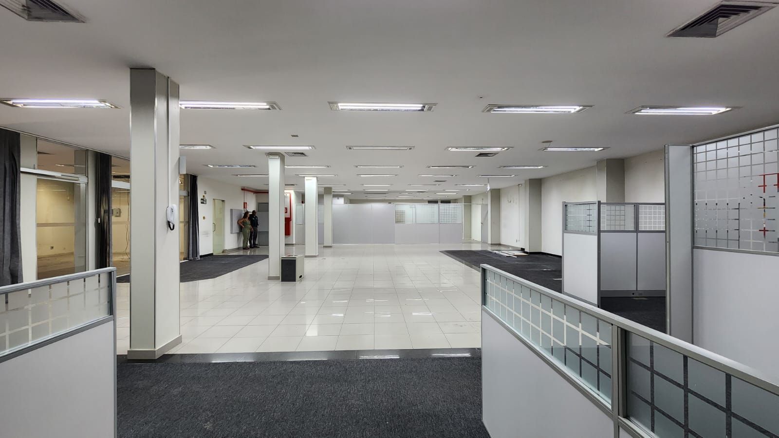 Depósito-Galpão-Armazém para alugar, 541m² - Foto 3