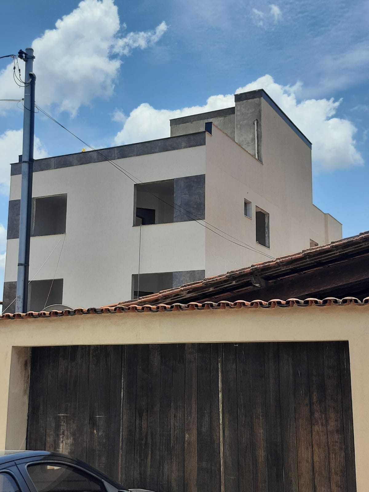 Apartamento à venda com 3 quartos, 118m² - Foto 1