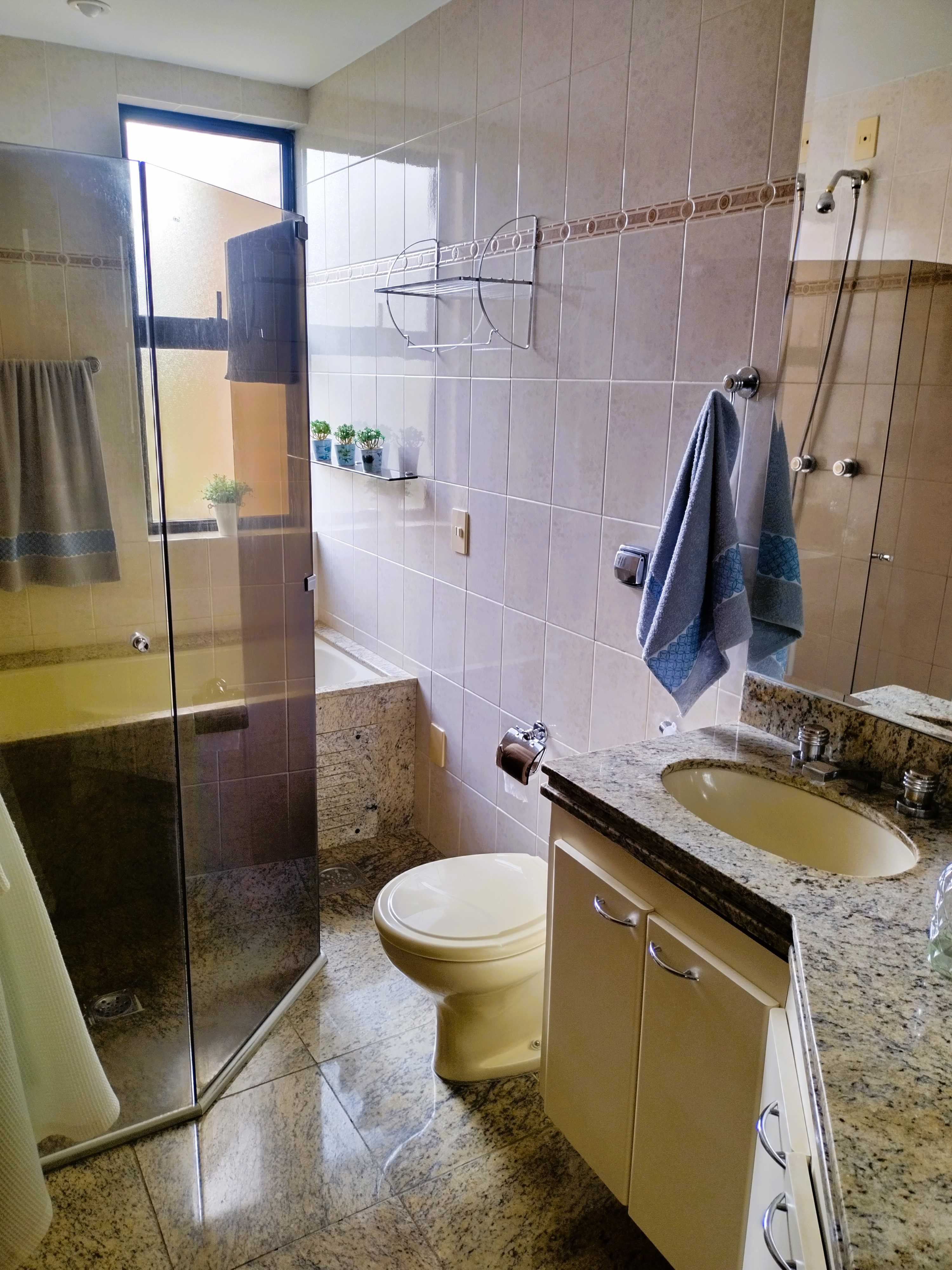 Apartamento à venda com 4 quartos, 196m² - Foto 13