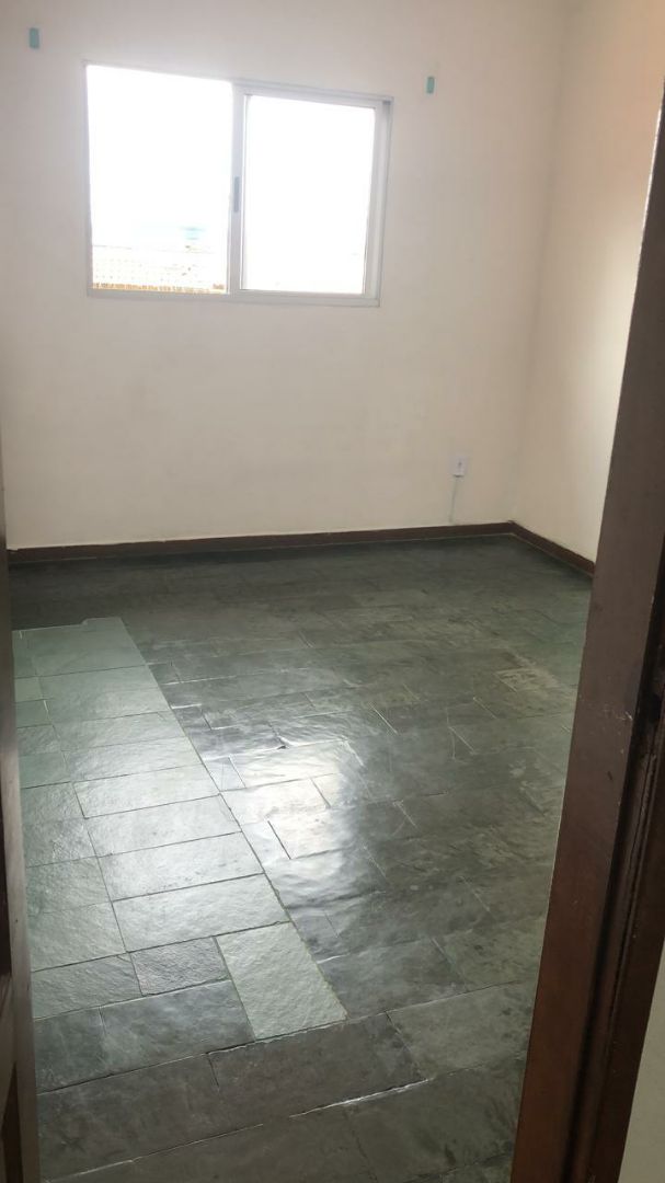 Casa à venda com 3 quartos, 210m² - Foto 13