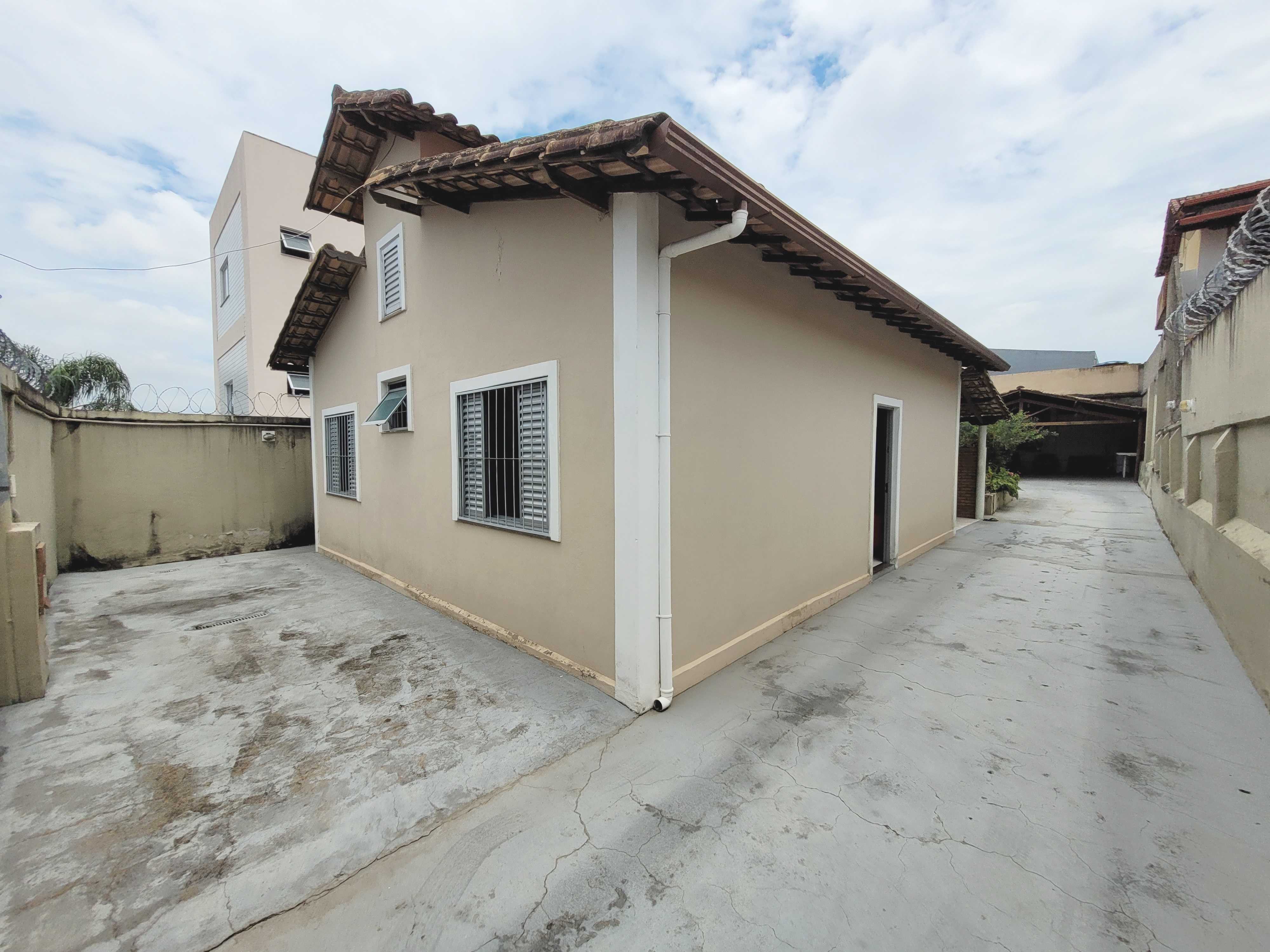 Casa à venda com 3 quartos, 360m² - Foto 16